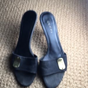 Gucci open toe slip ons 7 1/2 navy denim